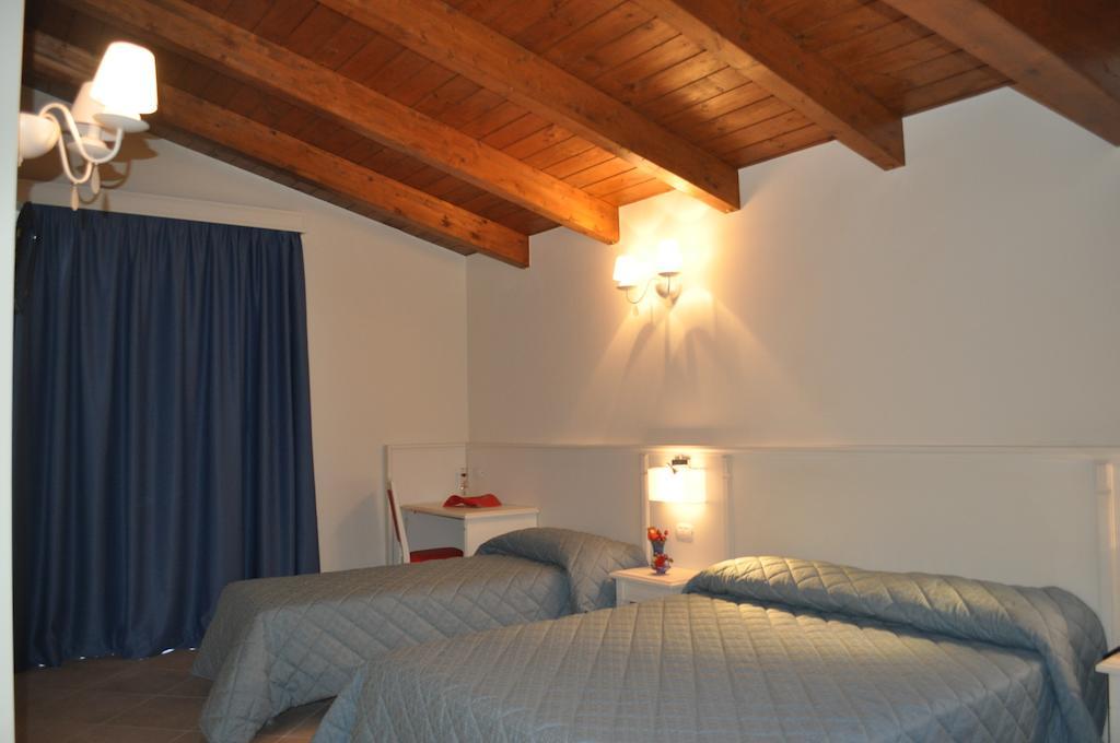 Hotel Centova ペルージャ 部屋 写真