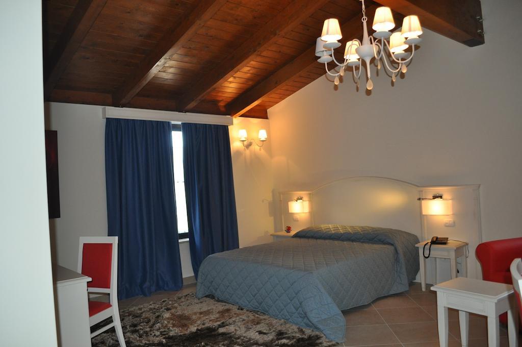 Hotel Centova ペルージャ エクステリア 写真